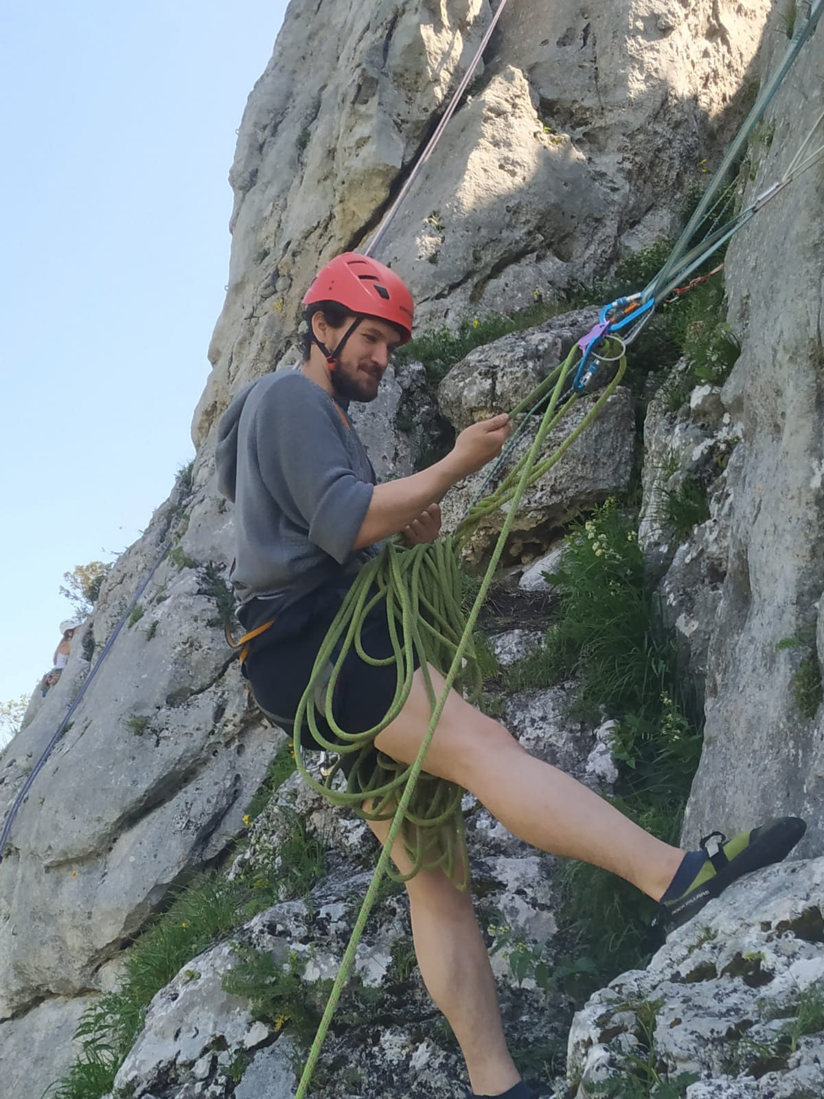 Kurs skałkowy na Jurze – wspinaczka i techniki linowe